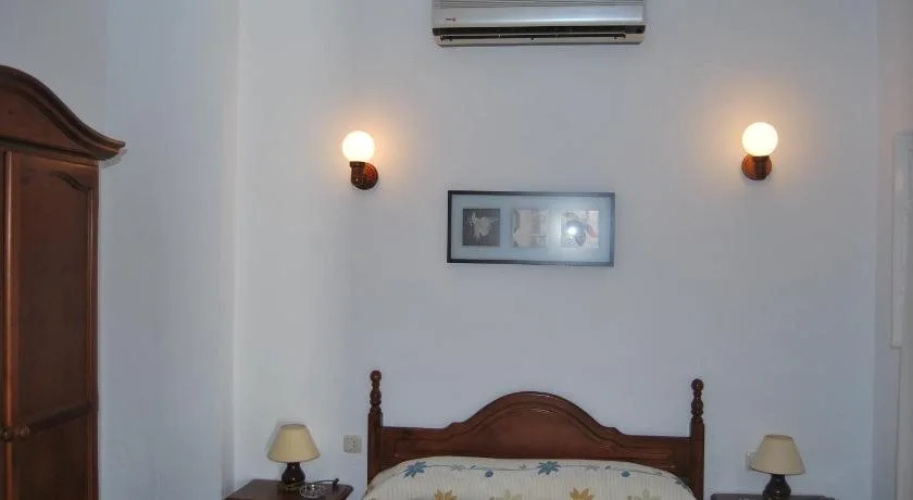 Hostal Avenida by Bossh! Hotels