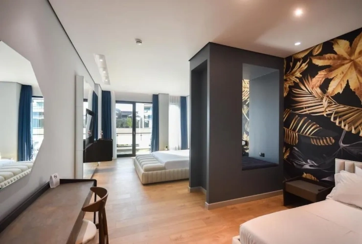 Luxury Triple room with balcony