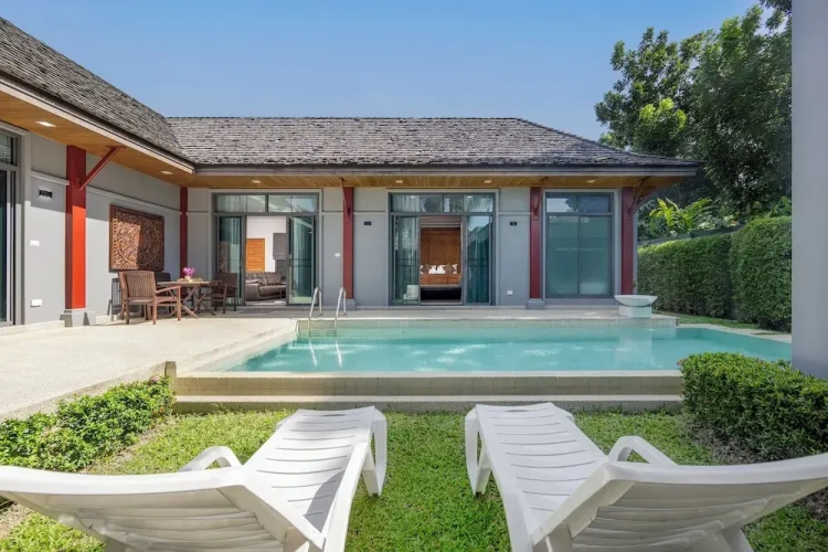 2 Bedrooms Comfort Villa with pool view