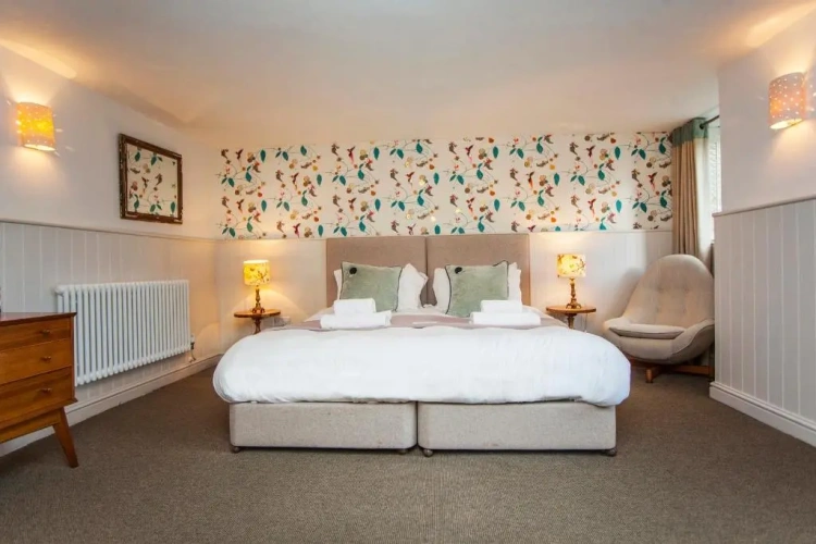 Standard Double room with view