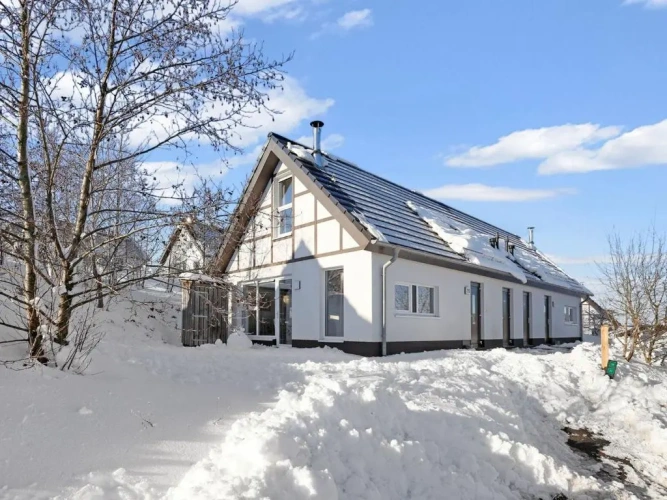 3 Bedrooms Chalet