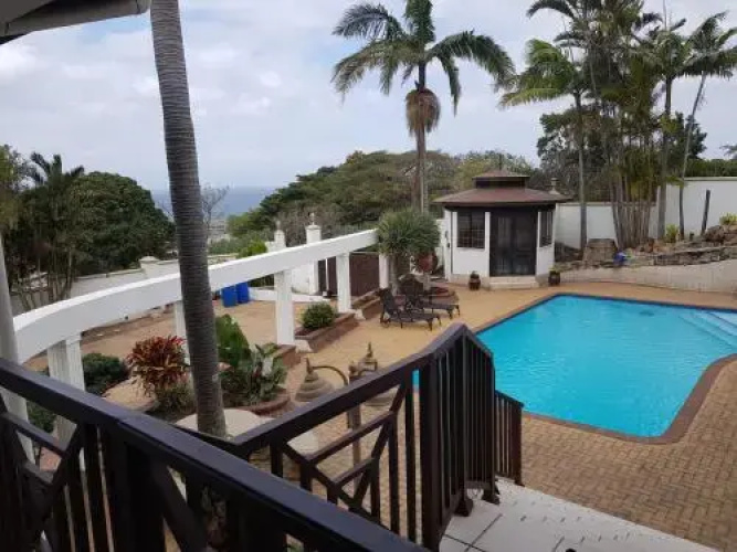 Ingwe Manor