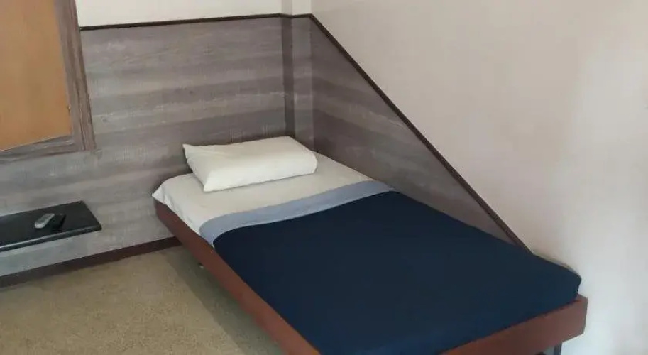 Dolphin Hotel