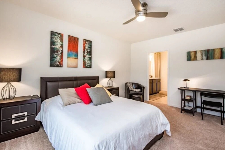Fantastic 4 Bed 3 Bath Villa