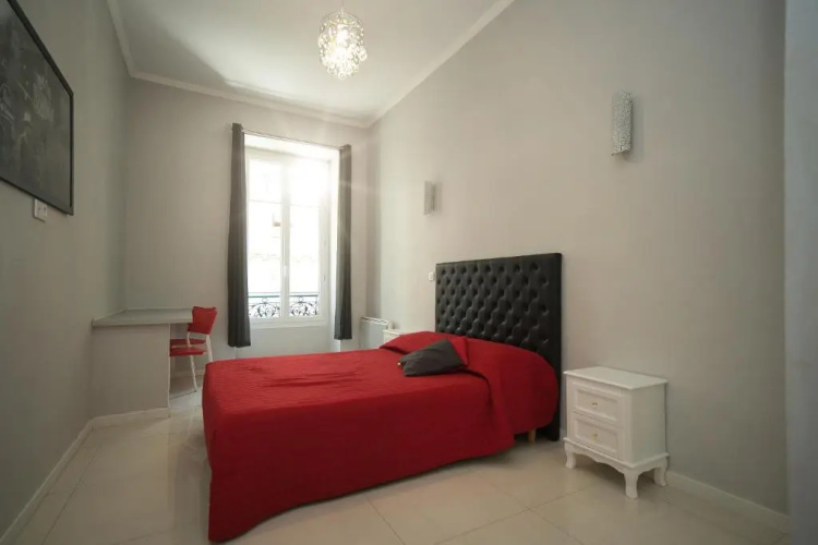 Lusso 5 beds Central Apartment