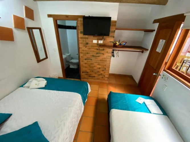 Standard Triple room
