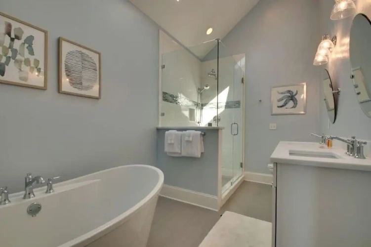 4 Bedrooms Cottage