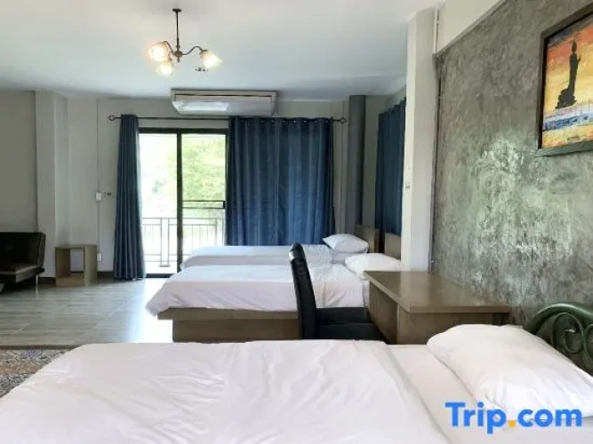 Deluxe Double Family room
