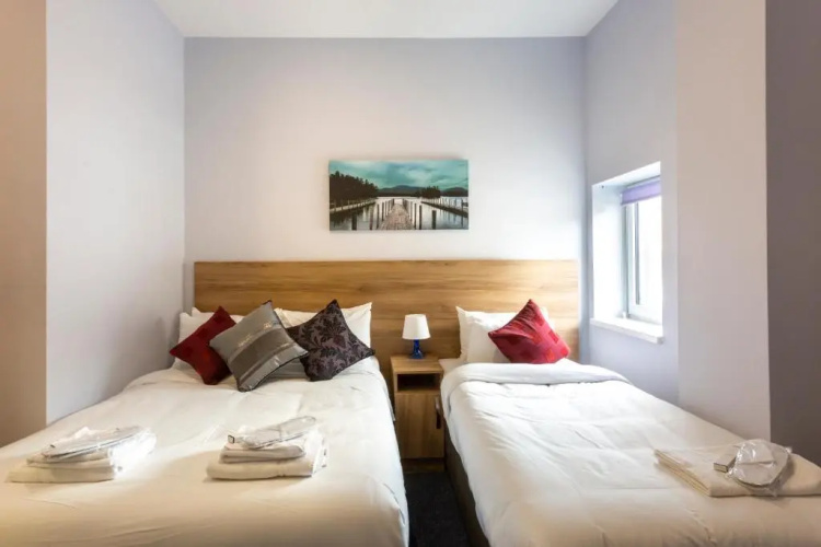 Wellesley Hotel