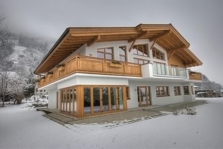 4 Bedrooms Chalet