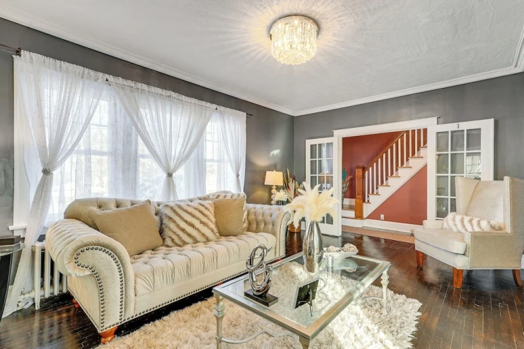 3 Bedrooms Cottage