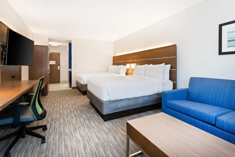 Quadruple Suite