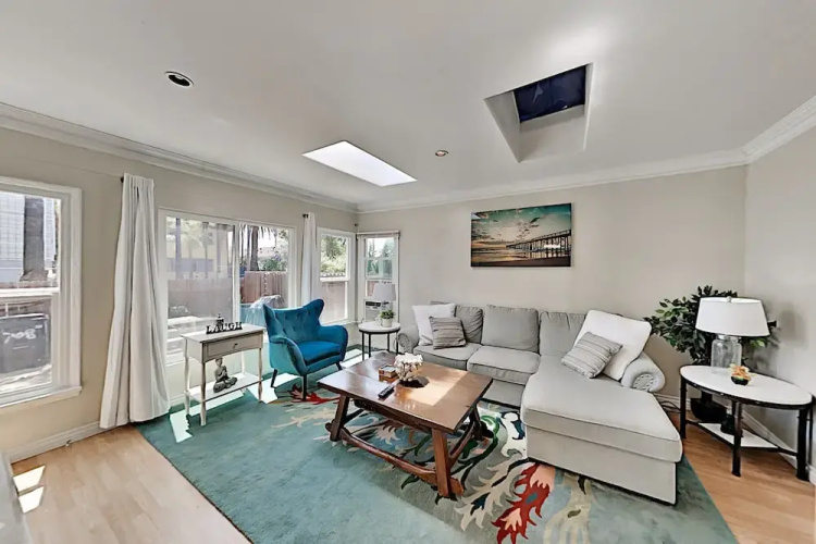 7085thav 2 Bedroom Home