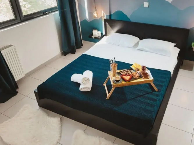 Modern Athens Flat / 5minmetro / Balcony