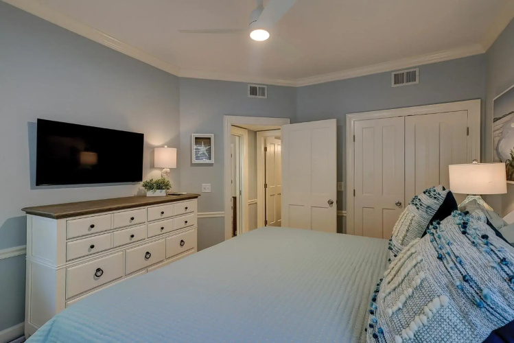 118 Devonshire 3 BR Port Royal Beach
