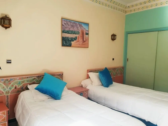 Standard Twin room with pool view