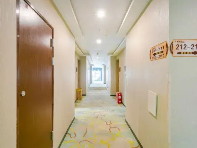 Xinhong Hotel