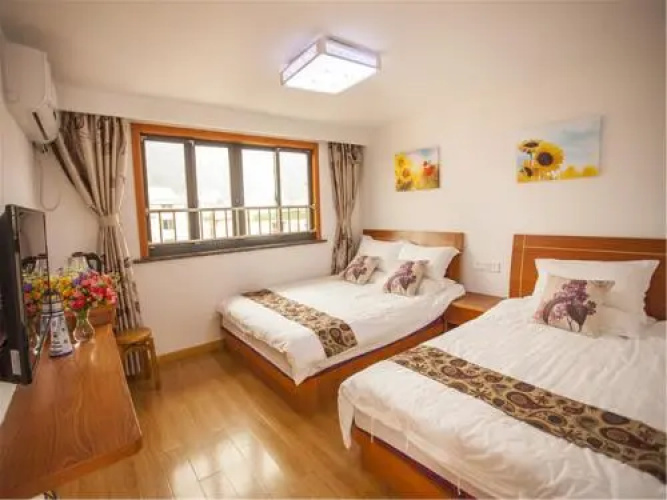 Haiyunjian Cafe Hostel