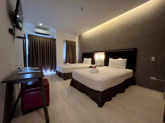 Standard Twin room with balcony