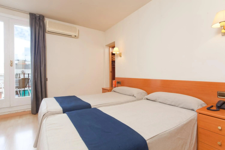 Hotel Everest