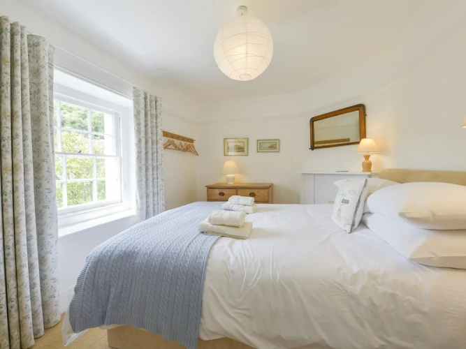 4 Coastguards Cottage