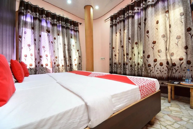 OYO 36696 Sodhi B&b