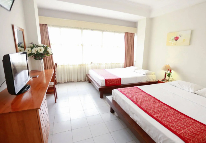 Magnolia Hotel
