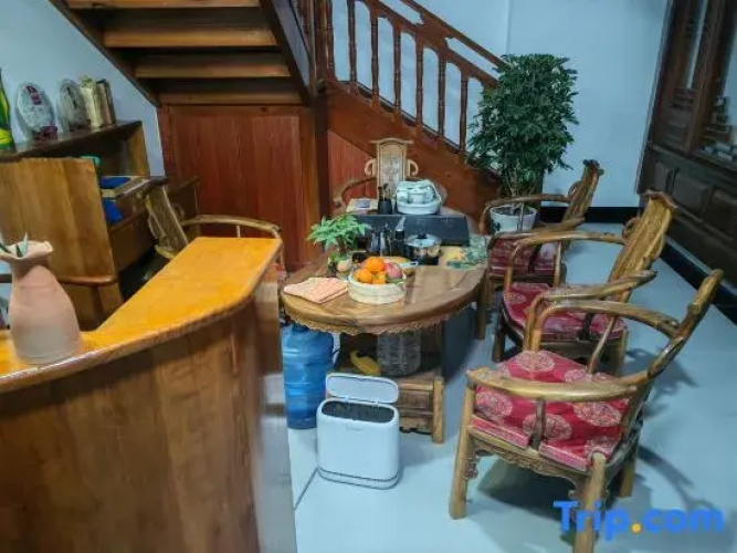 Shaxi Moye Courtyard Homestay