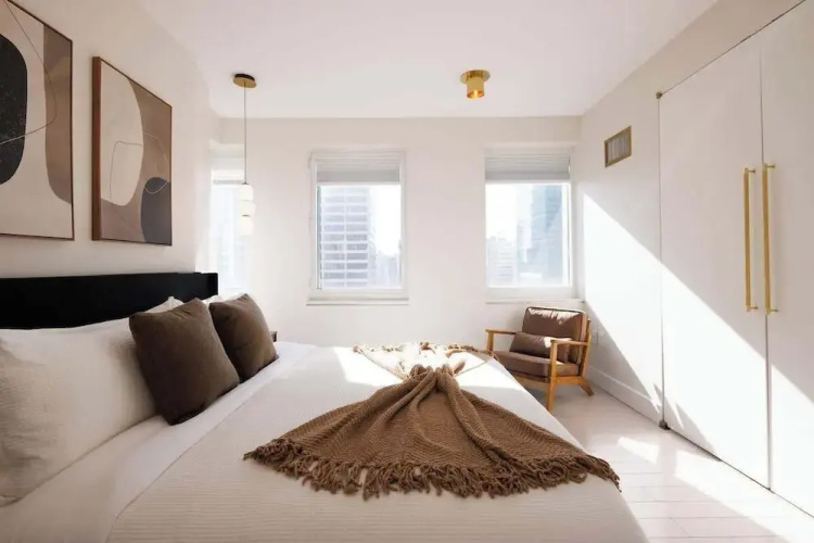Exclusive Midtown Luxury Step From Times Square!