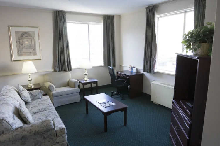 The Marlborough Hotel