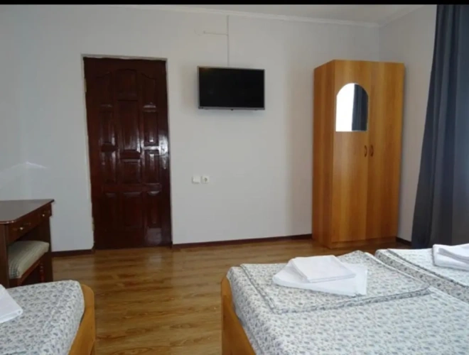 Economy Triple room