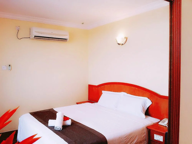 Global Hotel