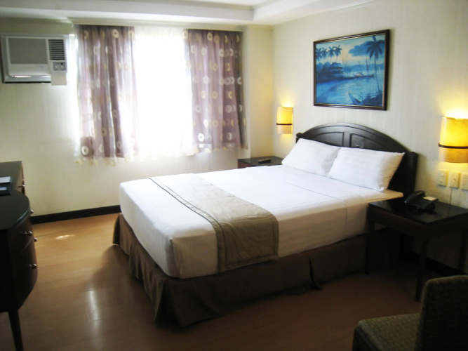 Fersal Hotel Neptune Makati