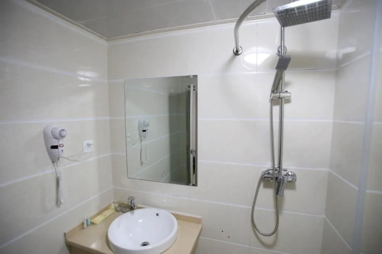Hangzhou Yaju Hotel