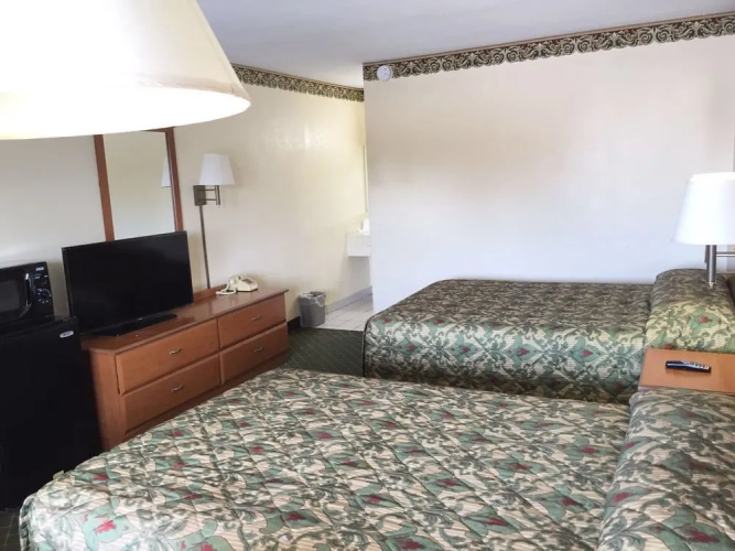 Economy Inn
