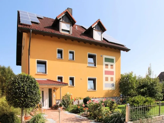 3 Bedrooms Apartment