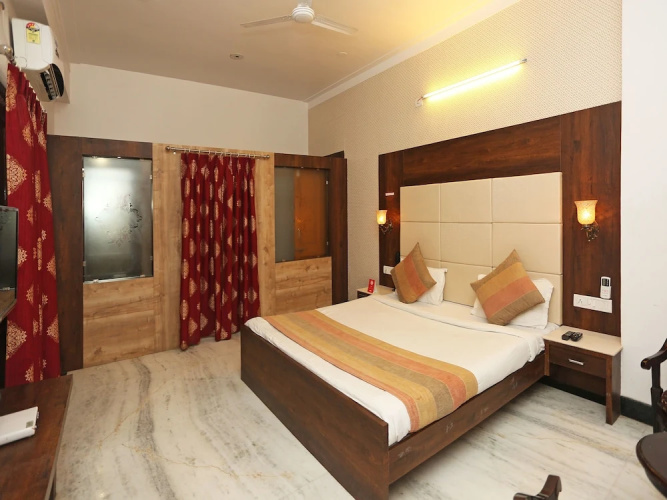 OYO 3540 Hotel Forever Rooms