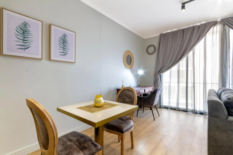 Alimama Spaces: Platinum Oaks Ellipse