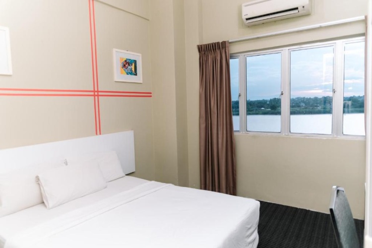 Standard Double room with river view