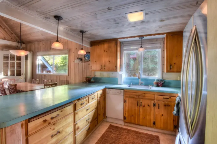 Woodland Chalet 2 mi From Beach Access!