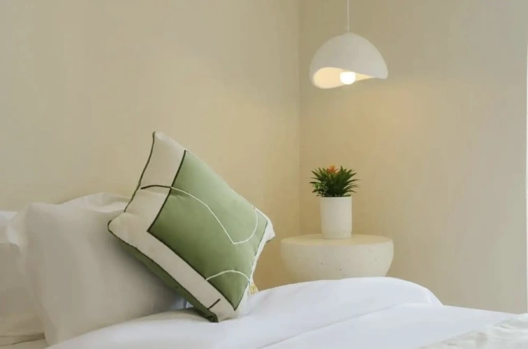 Deluxe Twin room with city view