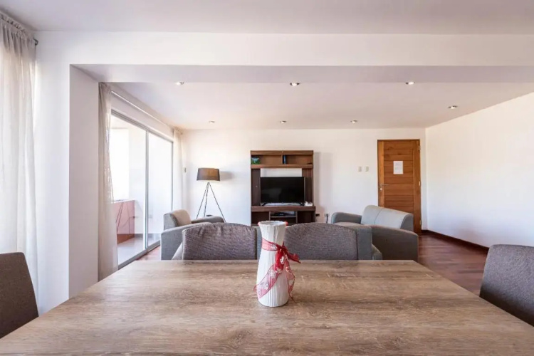 El Triunfo Apartments