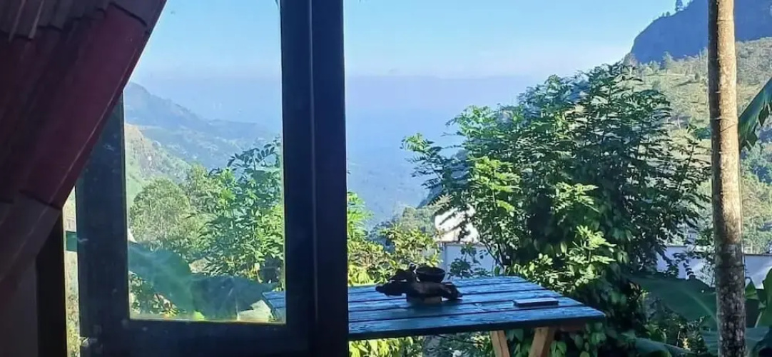 Misty Cabins Ella