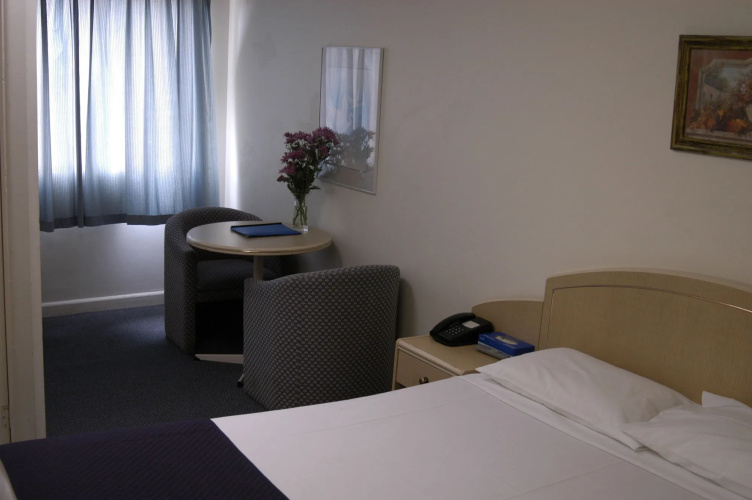 Greenwich Inn Sydney Hotel
