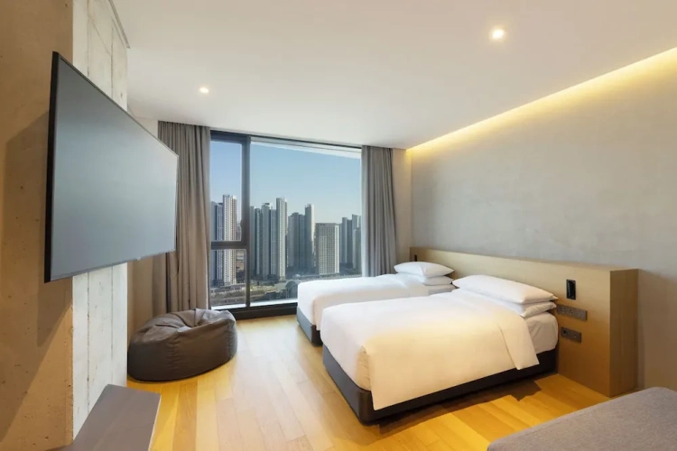 Standard Twin room