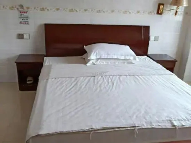 Pingguo Lvyuan Hotel