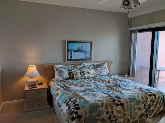 Palm Beach Club by Surfside VR