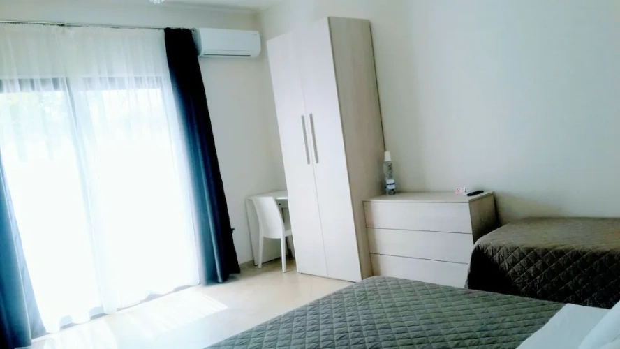 1 Bedroom Standard Family room with balcony and with garden view
