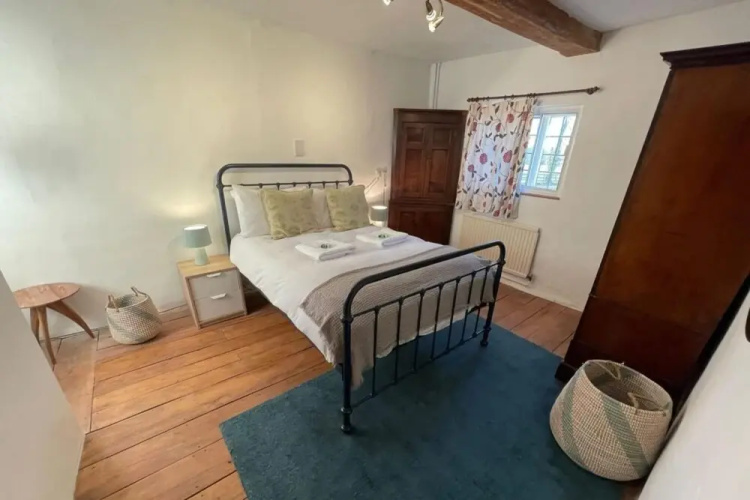 The Royal Retreat -elegant 7bdr With Garden