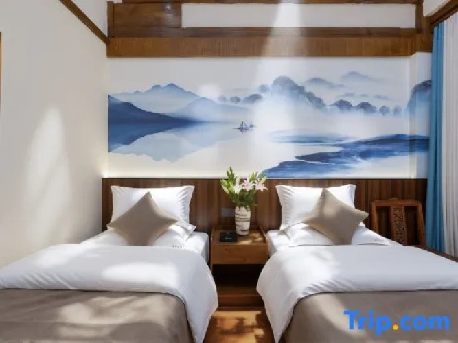 Standard Double room with courtyard view